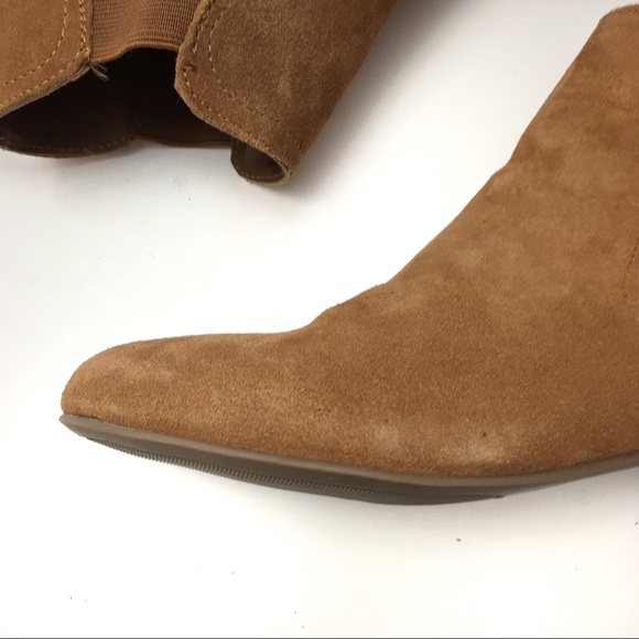 Steve Madden Suede Pull On Gored Ankle Boots - Picture 3 of 8